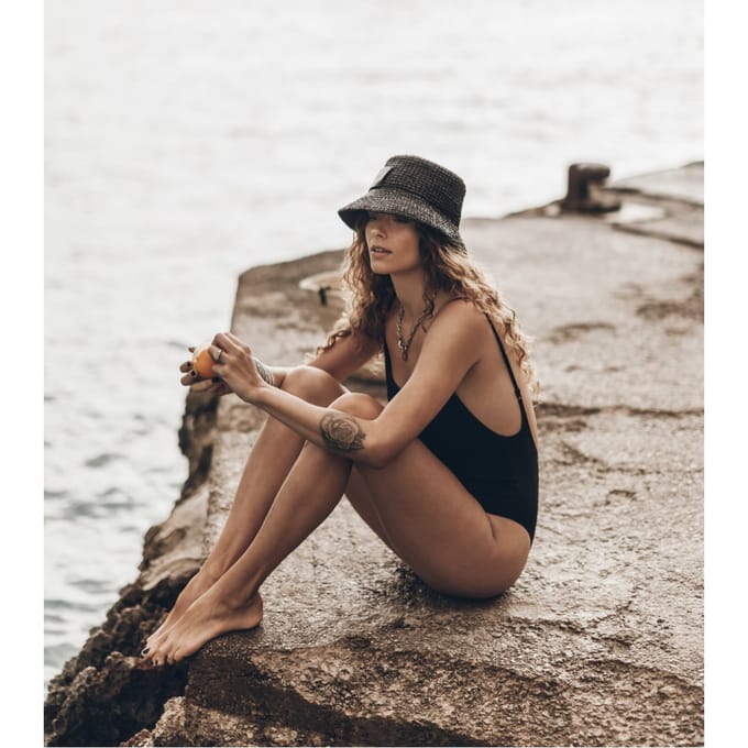 Mikuta The Black Raffia Bucket Hat Taglia: 58 | Cappelli Outlet | Donna | Nero