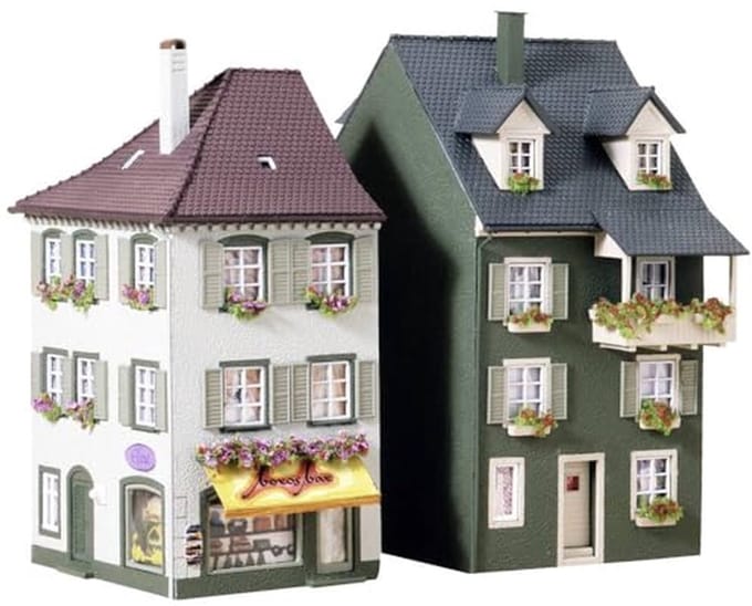 Stadshuizen Model - Woonhuizen Set - Modelspoorbaan Accessoire - Gedetailleerd Ontwerp - 186 x 52 x 278 cm - Meerkleurig