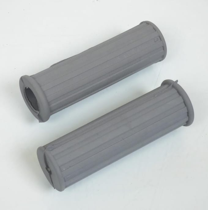 Paire de poignée grise type CLB Ø22/24mm 110mm pour mobylette Peugeot 103 Neuf