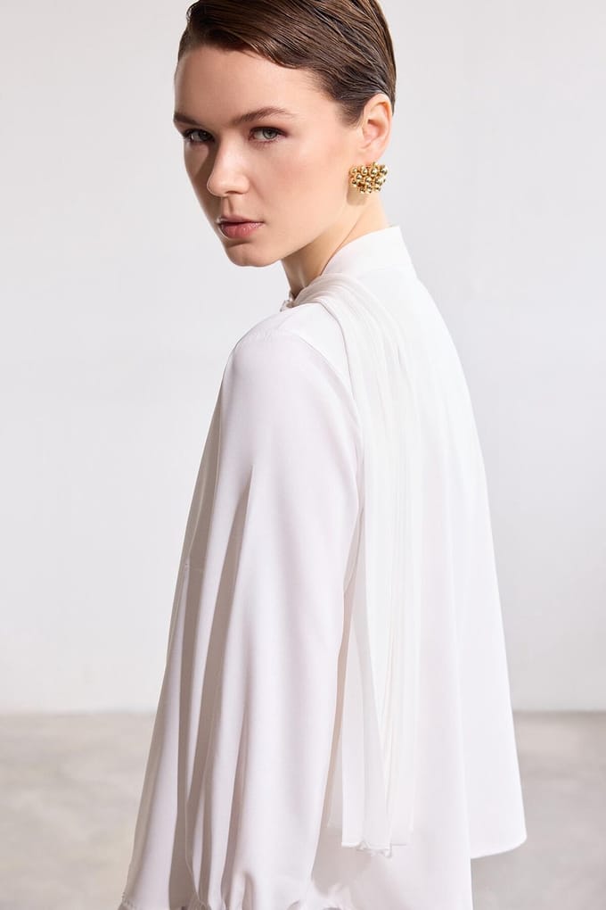 Touché Privé - Chiffon blouse met geplooide sjaalkraag - Wit - Dames