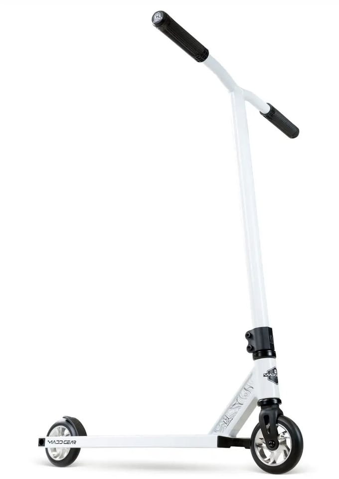 Madd Gear MG4 Titan Serie - Stuntstep - Wit - 110mm Wielen - Skatepark-Ready