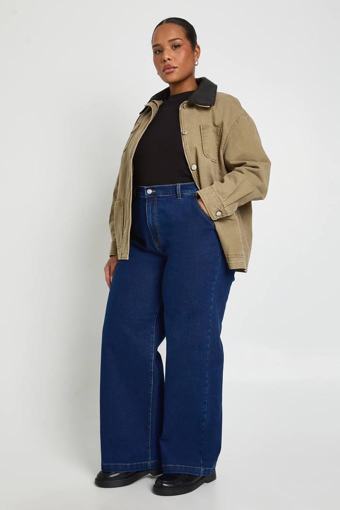 boohoo Dames Plus Elastische Achterkant Wijde Pijpen Jeans | Dark Indigo | Maat: 16