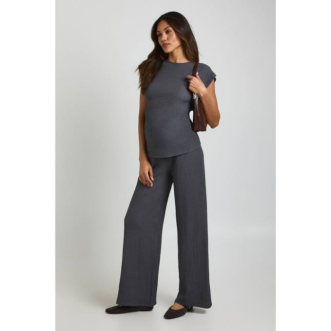 boohoo Dames Zwangerschaps Getextureerde Top & Elastische Taille Wijde Pijpen Broek Co Ord | Houtskool | Maat: 44