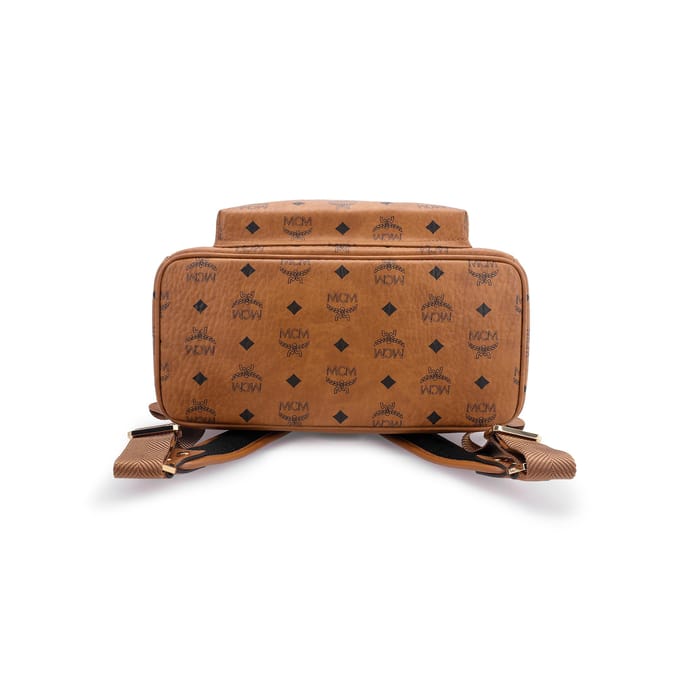 MCM Stark Visetos Studded Monogram Print PVC Leer Rugzak Unisex rugzak Bruin Cognac MMKAAVE32CO001 Basic Set (Bag+Dust Bag)