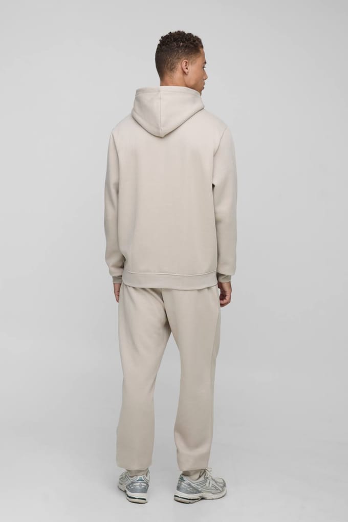 Lange Basic Hoodie met regular fit, die over het hoofd wordt aangetrokken. | Stone | Size Medium