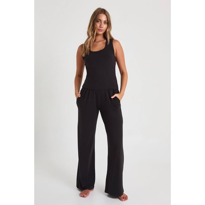 boohoo Dames Modal Hemd & Wijde Pijpen Broek Pyjama Set | Black | Maat: 8