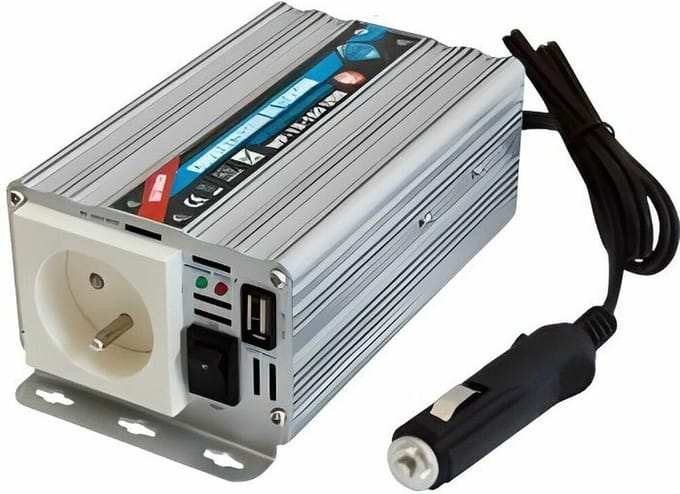 WP 12 / 220V 150W Converter met USB-stekker