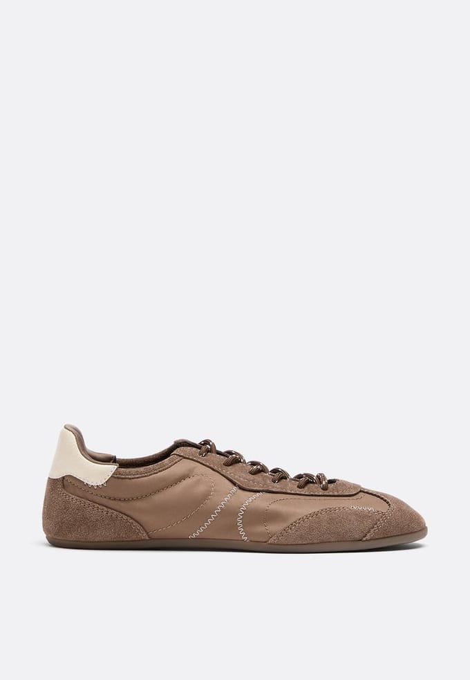 Stradivarius Sneakers met veters en leerdetails  BRUIN 35