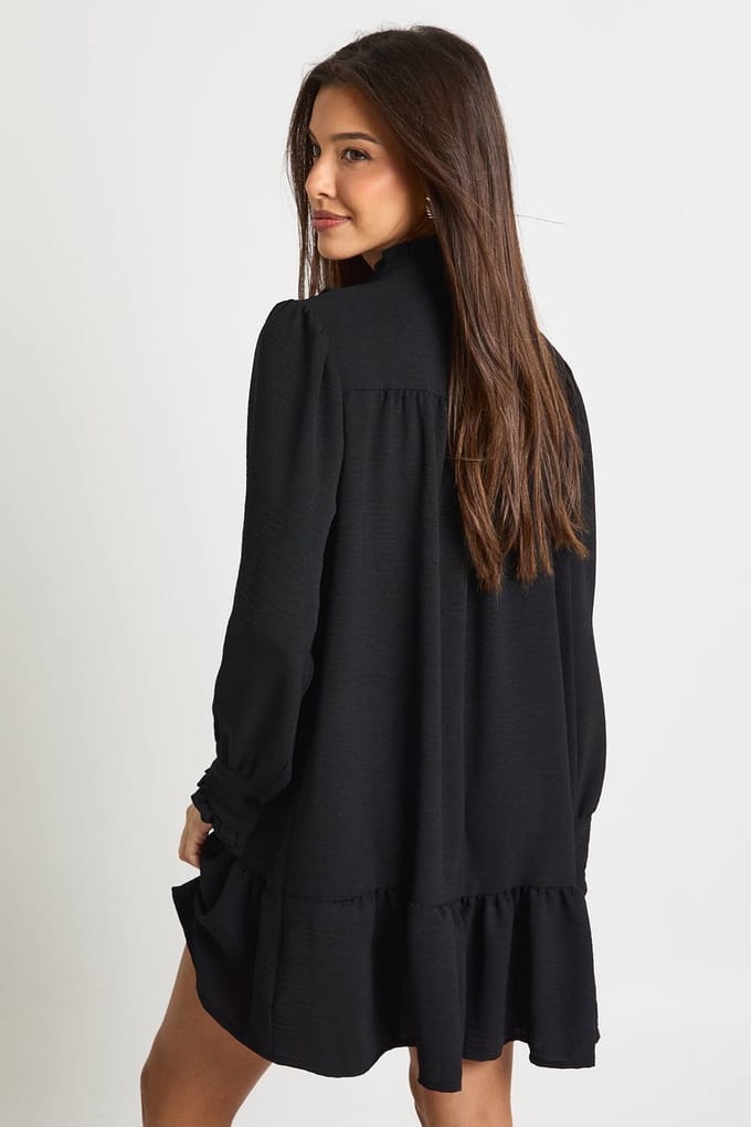 boohoo Dames Gehamerde smockjurk met ruchdetails | Black | Maat: 8