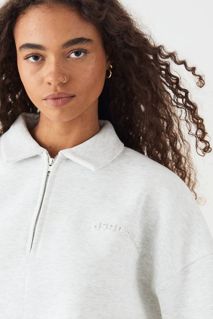 Dames DSGN Studio Geembosseerde Sweater met Kraag en Halve Rits | Ash Grey | Maat: 2XL