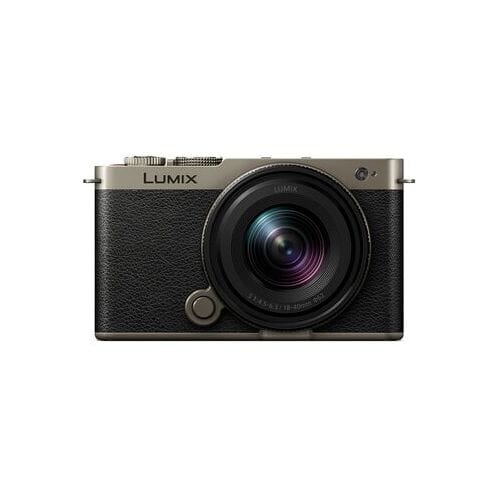 Panasonic Lumix DC-S9 + S 18-40mm f/4.5-6.3  Titanium