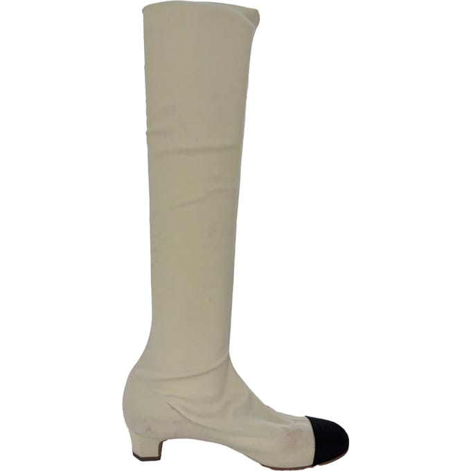 Chanel Camellia overknee laarzen in wit polyester