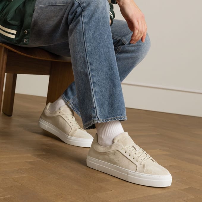 Manfield - Heren - Beige suède sneakers - Maat 40