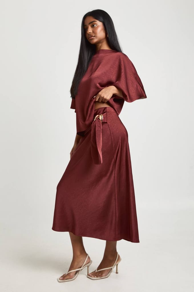 boohoo Dames Getextureerde Wikkel Satijnen Midaxi Rok | Terracotta | Maat: 40