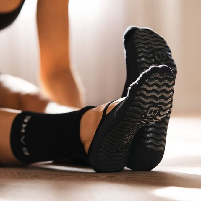 BAHE STUDIO GRIPPY BARRE SOCKS ANTHRACITE