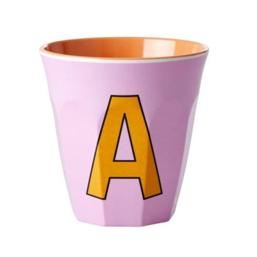 Rice melamine beker medium letter a roze