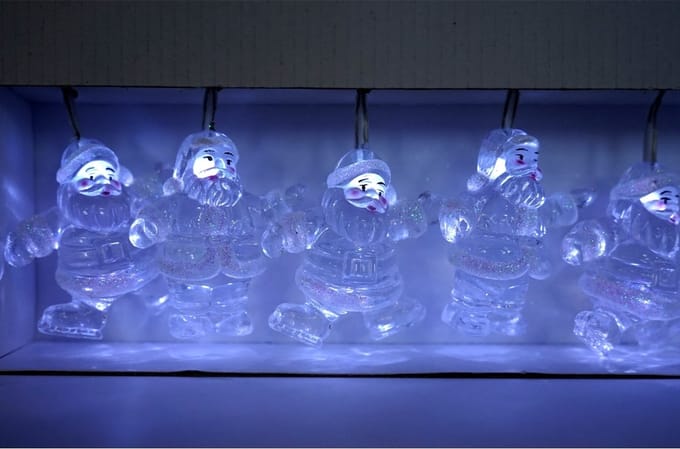 Konstmide LED lichtsnoer kerstman 6,75 m