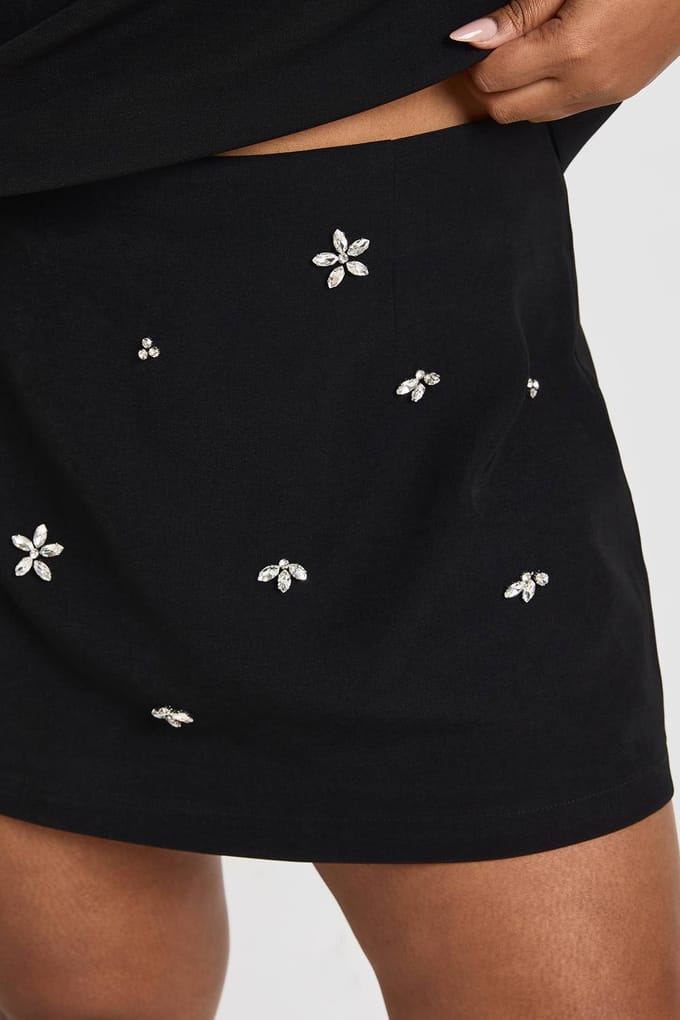 boohoo Dames Plus Diamante Skort | Zwart | Maat: 52