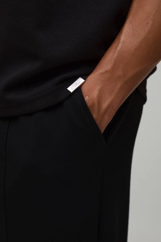 Oversized Premium Interlock T-Shirt | Black | Size XS