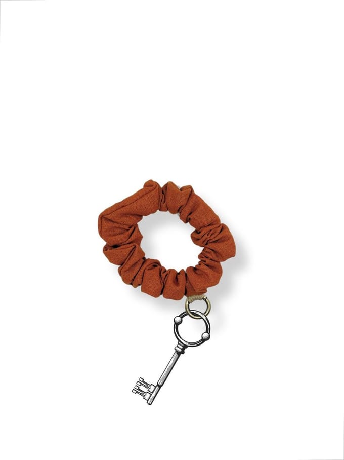 Scrunchie sleutelhanger - Sleutelbos - Duurzaam cadeau - Handmade - Bordeaux rood