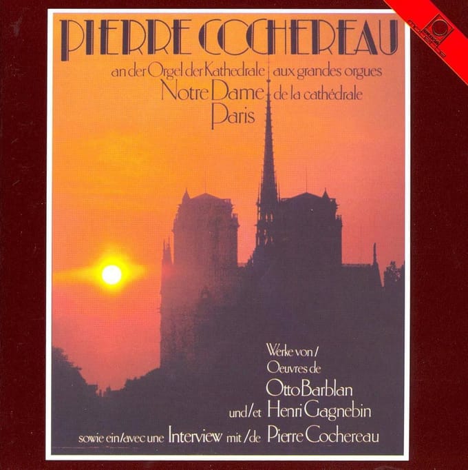 Spielt In Notre Dame  Paris