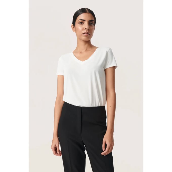 SOAKED IN LUXURY SLColumbine V-neck SS - Broken White White