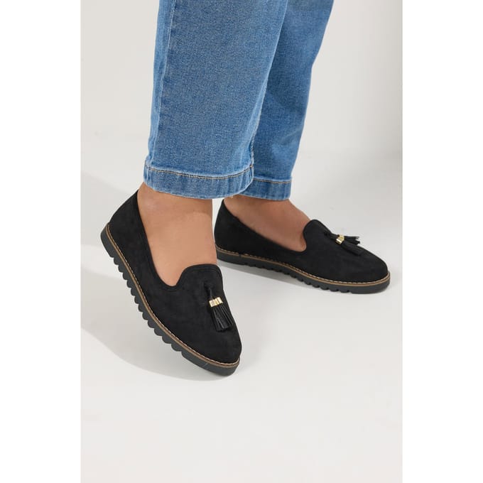 Yours Zwarte Loafers Van Imitatiesuède Met Kwastjes In Brede Epasvormsize 42E
