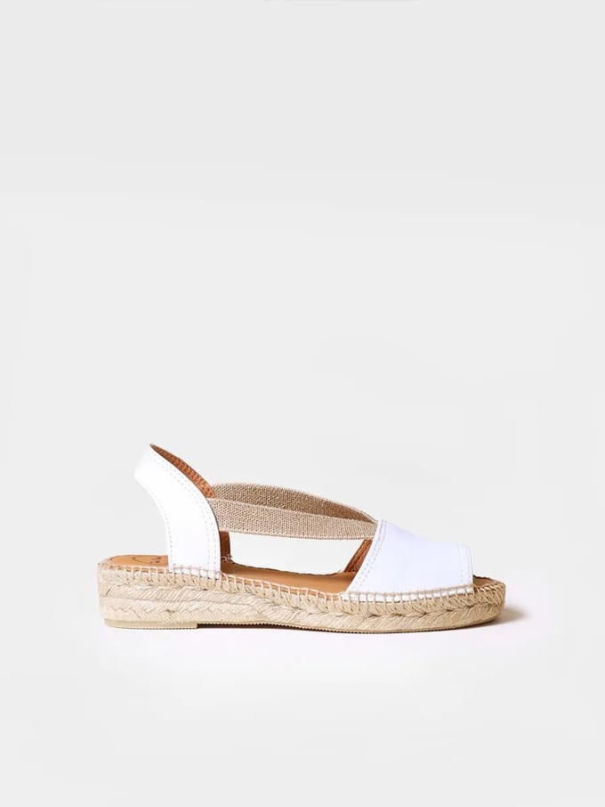 Platte leren sandaal met elastische bandjes | ETNA