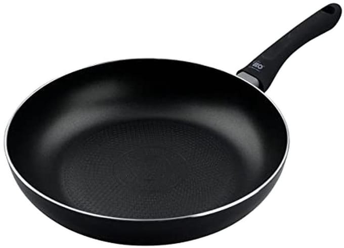 Braadpan met deksel - Koekenpan aluminium - Gezond koken - Met oliedoseerder - Ø 24 cm - Zwart