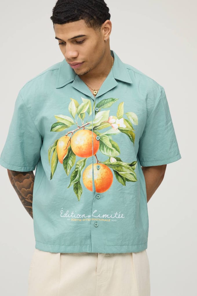Oversized Boxy Shirt Met Fruitprint En Reverskraag | Sage | Size Medium