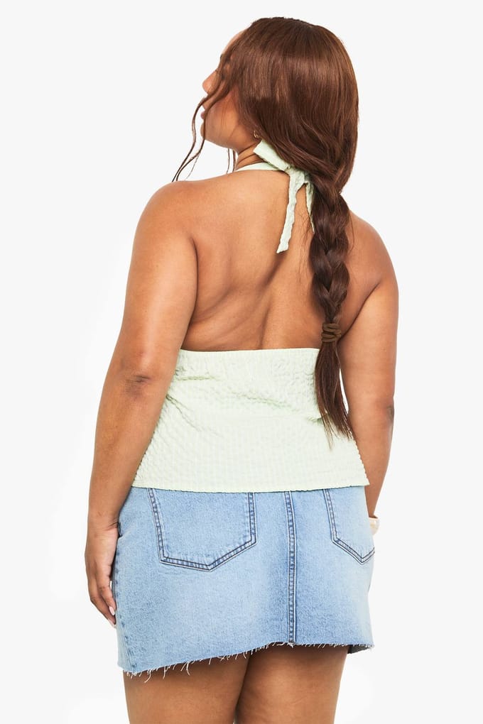 boohoo Dames PLUS GINGHAM HALTER SMOCK TOP | Groente | Maat: 56