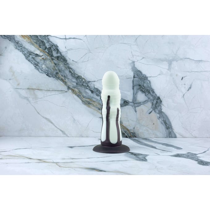 Ylva & Dite | Handgemaakte Paarse Dildo met Zuignap | Rhea