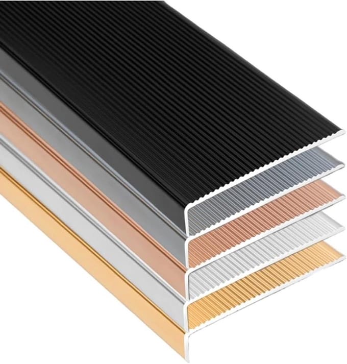 Trapprofiel Aluminium - Traphoek Rand - Trap Rand Beveiligen - Antislip Textuur - 10 cm Breed - Zwart