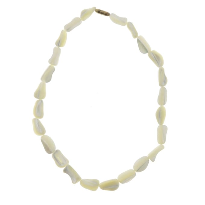 Behave - Ketting - Korte Ketting - Dames - Schelp - Wit - Crème Kleur - 40 cm
