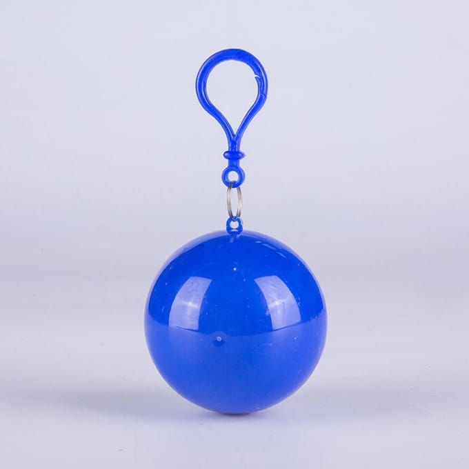 Compacte Sleutelhanger Regenponcho Bal Wegwerp Waterdichte Cape voor Volwassenen Mini Haak Ontwerp