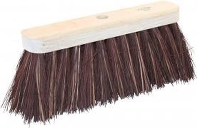 Ivana straatbezem - blank hout piassava 30cm