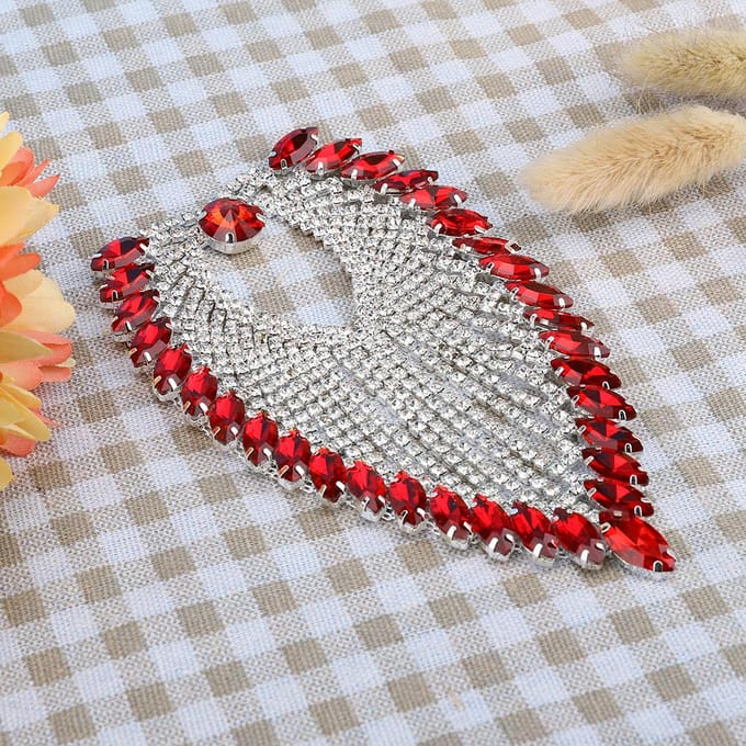 Chaîne à griffes strass décorative 8,5 x 13 cm Strass Crustal Oeil de cheval Applique Chaîne(rouge) gray