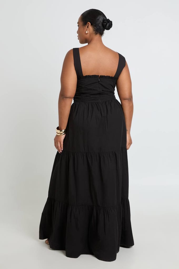 boohoo Dames Plus Geplooid Poplin Maxi Jurk | Zwart | Maat: 46