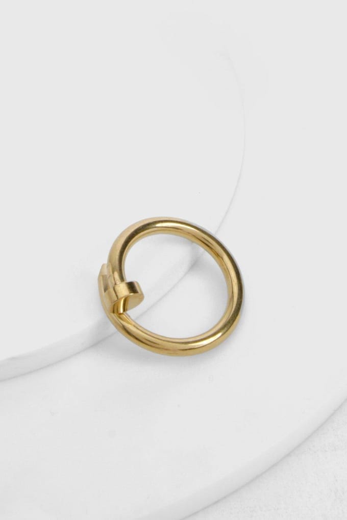 boohoo Dames Waterbestendige Ring met Schroefdetails | Goud | Maat: Medium/Large