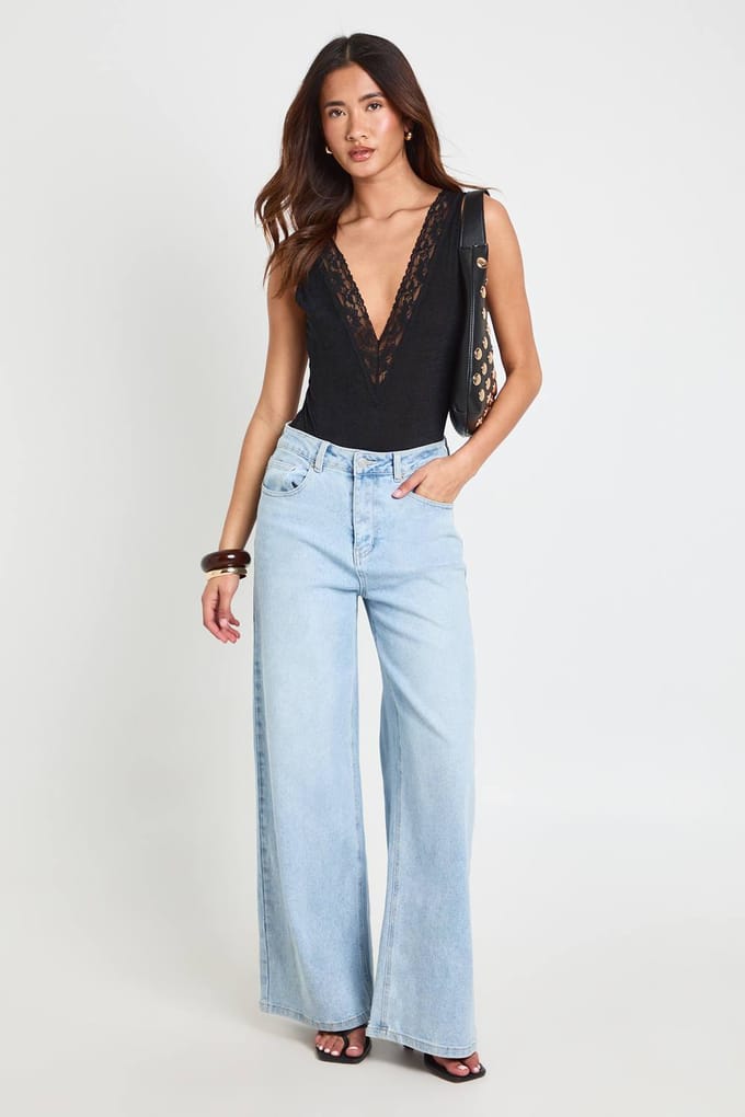 boohoo Dames Kanten Bodysuit Met V-hals | Black | Maat: 6