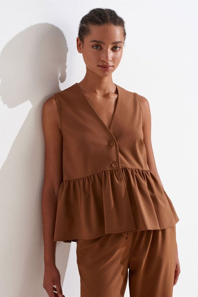 Mouwloze Crepe V-hals Knopblouse