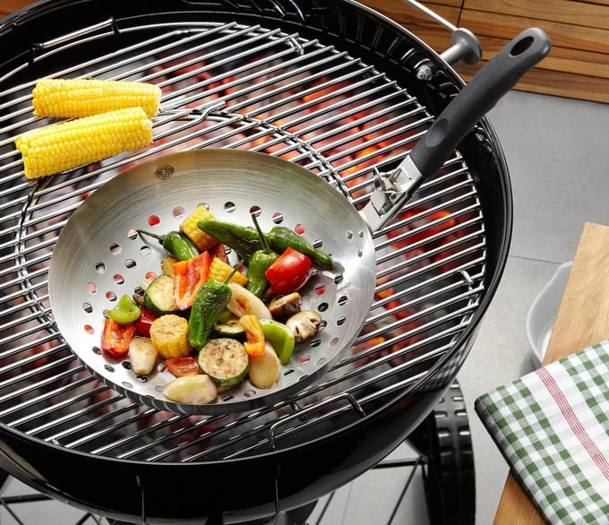 GEFU BBQ Wok - Geperforeerde Grillwok - RVS Barbecuepan - Ø 30 cm