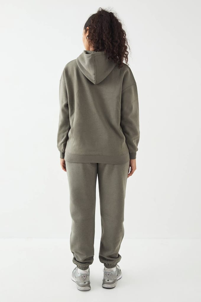 Dames DSGN Studio Applique Oversized Cuffed Jogger | Kaki | Maat: Medium