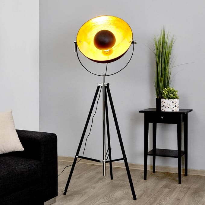 Lindby vloerlamp Mineva. zwart/goud, metaal, hoogte 180 cm
