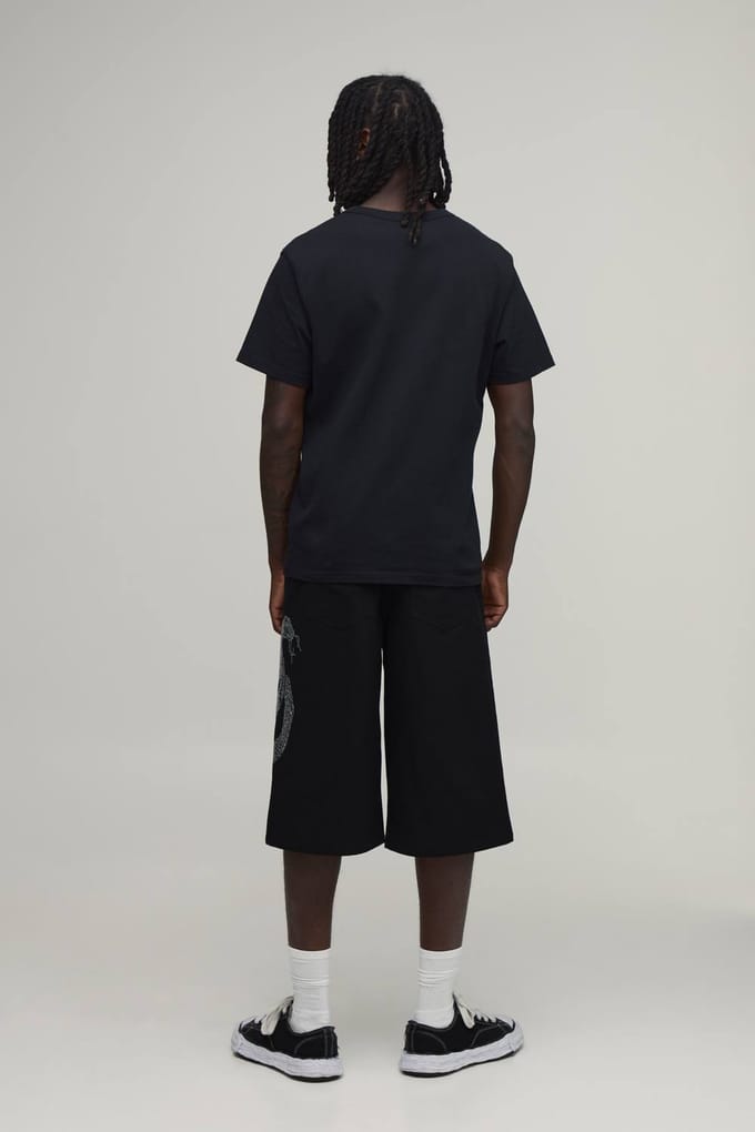 Relaxed Fit Longline Short Met Strass Slangenmotief | Black | Size 34