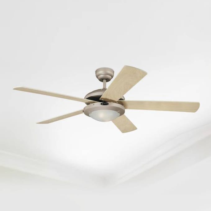 Westinghouse Comet-ventilator Titaan, wit u. Ahorn