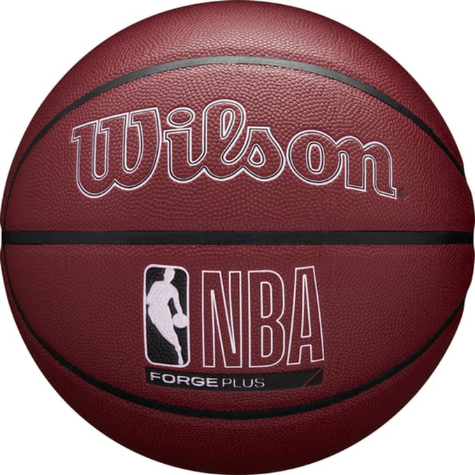 Wilson NBA Forge Plus Basketbal Rood