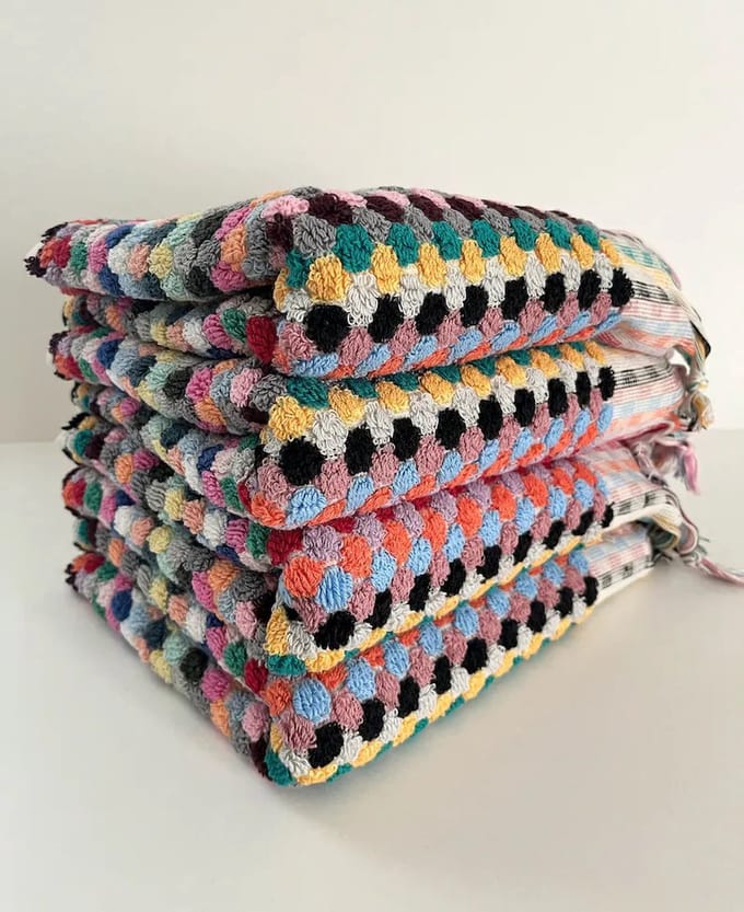 Strandlaken multicolor 100x180 cm pompom -Groot strandhanddoek - badhanddoek - meerkleurige handdoek - Lalay