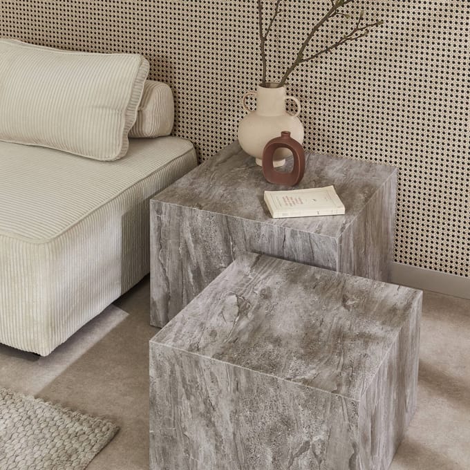 sweeek - Vierkante salontafel, paros, set van 2