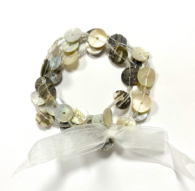 Armband met strik - Rekbaar, one size - Aardetinten - Damesdingetjes